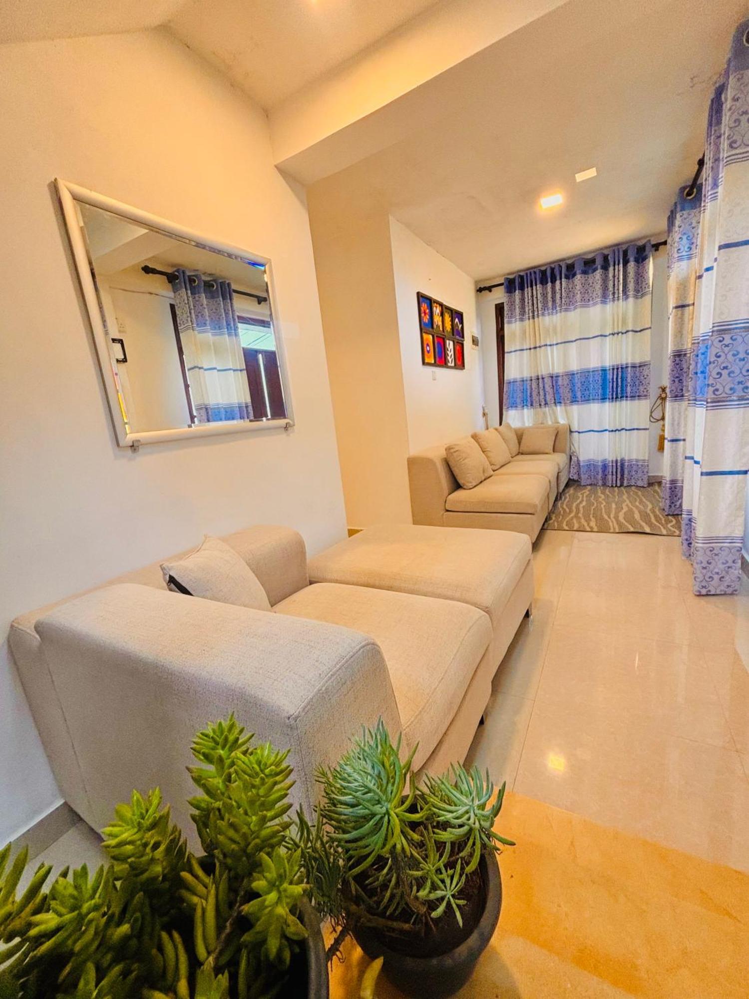 Shiny View Hotel Нувара Елия Екстериор снимка